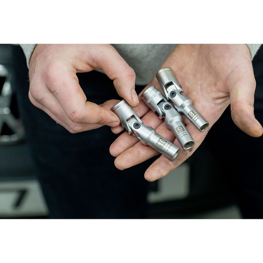 STANLEY® Kloubový klíč na svíčky - 10mm