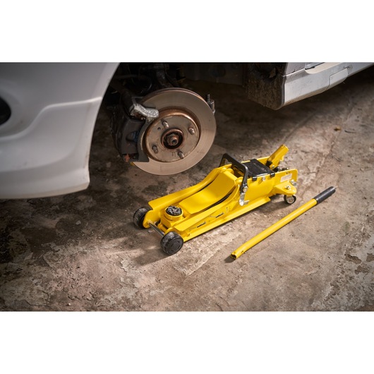 STANLEY® Floor Jack (2 Tonne Capacity)
