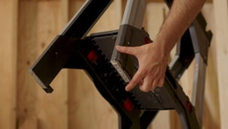 Video STANLEY® FATMAX® Profesionální kovový podstavec na řezání